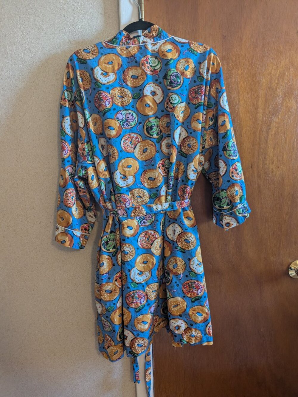 Printfresh Getting Ready Short Robe - Picture 4 of 5